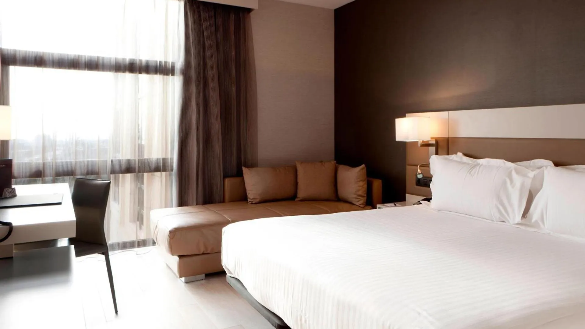 סנט קוגאט דל ואייס Ac Hotel San Cugat By Marriott  סנט קוגאט דל ואייס